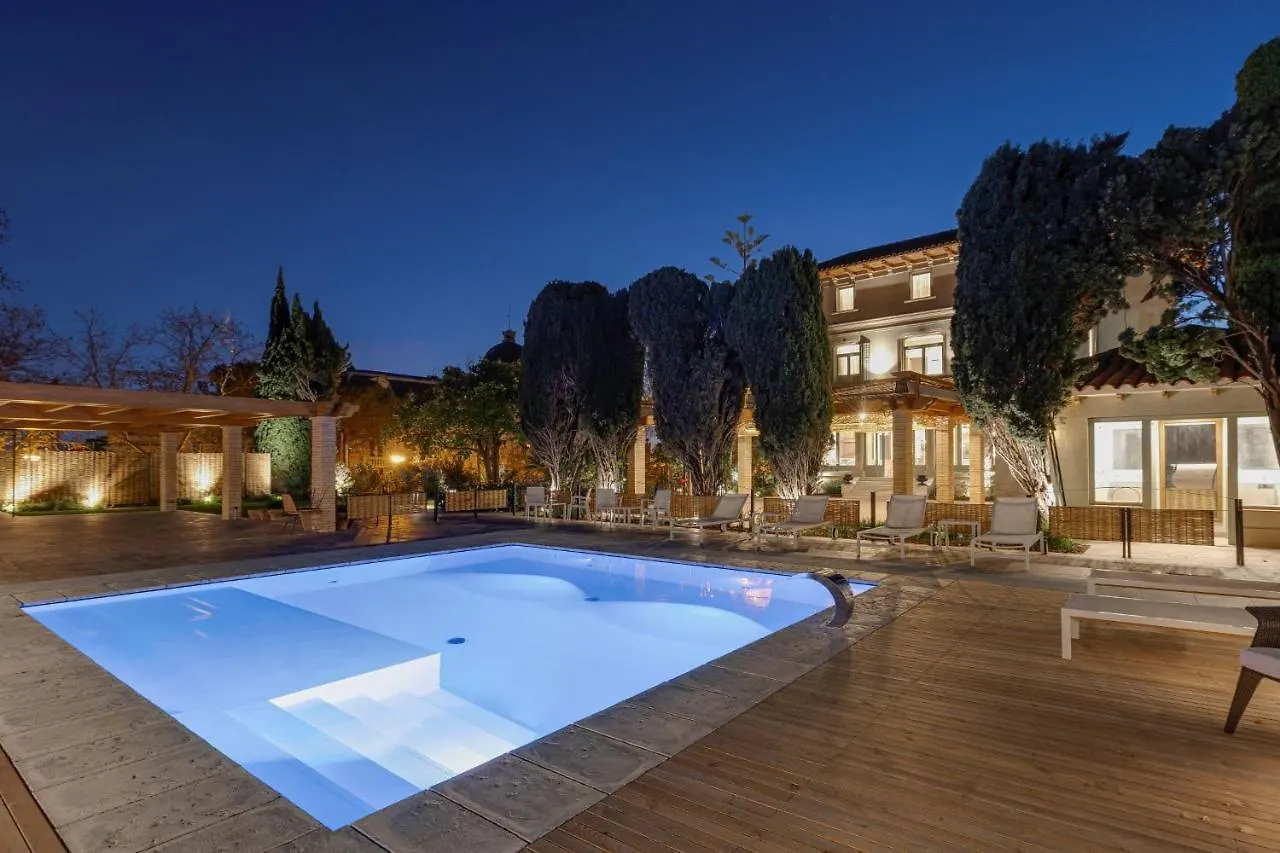Hotel Boutique Mirlo Barcelona contacts