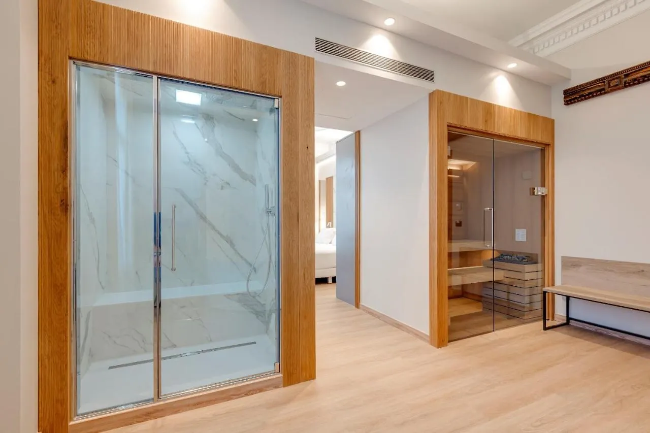 *****  Hotel Boutique Mirlo Barcelona Spain